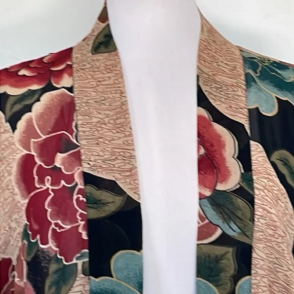 Chico's Kimono Jacket Vintage Floral Jewel Tones Some Flowers Beaded Cardigan S… - Picture 3 of 13